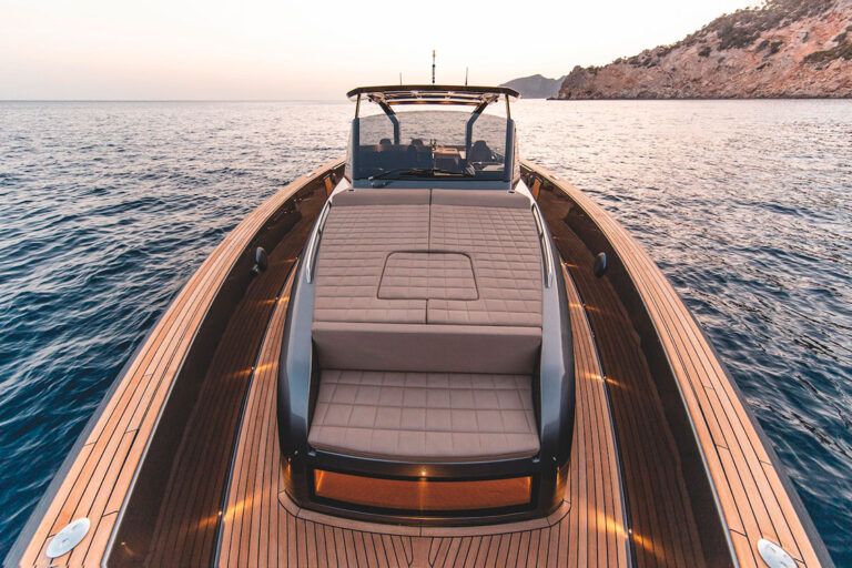 por que alquilar un yate